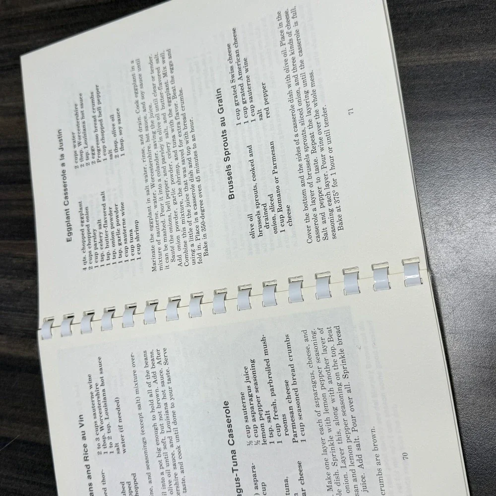Justin Wilson Cookbook‎ #2 Cookin' Cajun Spiral Bound Recipe Book